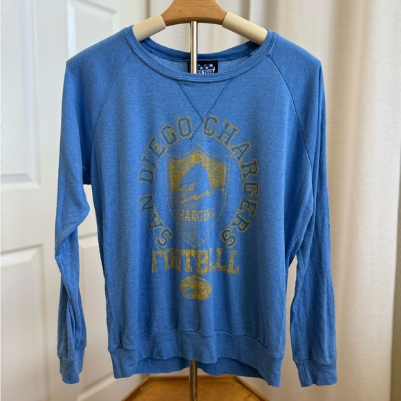 Junk Food San Diego Chargers Blue Sweatshirt tee size M - Picture 1 of 4